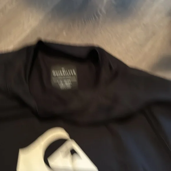 Quicksilver Rashguard - Picture 3 of 3